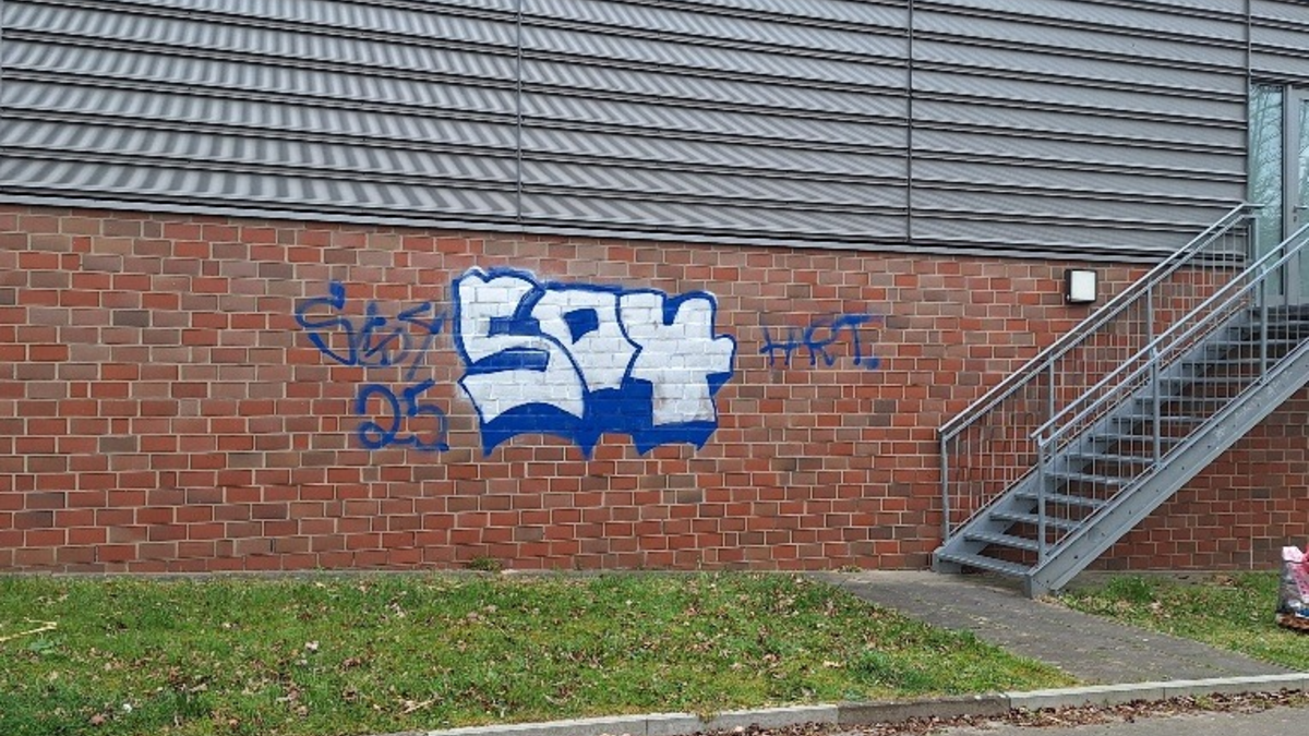 POL-EL: Salzbergen - Sachbeschädigung durch Farbschmierereien - Foto: presseportal.de