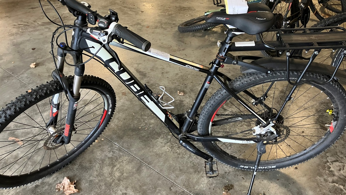 POL-GÖ: (130/2025) Mountainbike in einem Waldstück nahe 