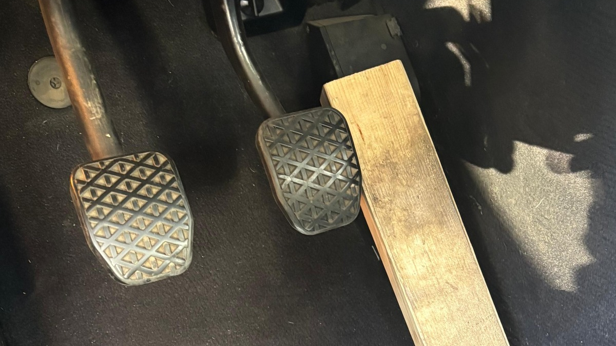 POL-HK: Kirchboitzen: Friedhofskapelle angegangen; Walsrode: Weiterfahrt untersagt (mit Bild) - Foto: presseportal.de