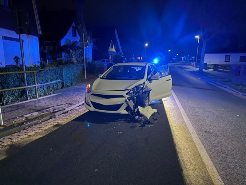 POL-CUX: Verkehrsunfallflucht in Schiffdorf-Spaden - Polizei ermittelt flüchtigen Unfallverursacher, welcher ohne Fahrerlaubnis unterwegs war (Foto im Anhang) - Foto: presseportal.de