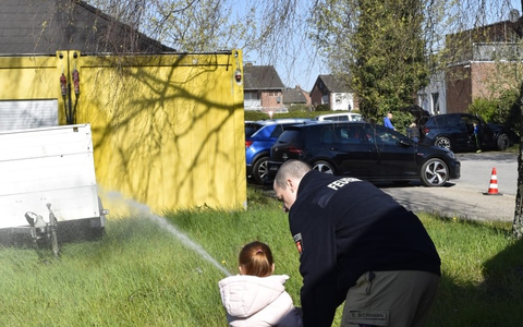 FW-KLE: Brandschutzerziehung der Freiwilligen Feuerwehr Kleve - Löschzug Materborn - Foto: presseportal.de
