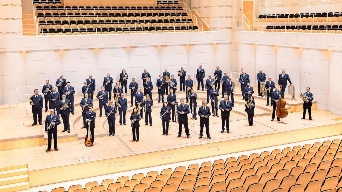 POL-HX: Musik, die Gutes tut: Landespolizeiorchester NRW gibt Benefizkonzert in Brakel / Eintrittskarten im Vorverkauf erhältlich - auch als Überraschung fürs Osternest - Foto: presseportal.de