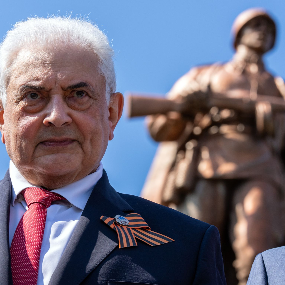  Der Bundestag schließt die Botschafter von Russland und Belarus von der zentralen Gedenkfeier zum 80. Jahrestag des Endes des Zweiten Weltkriegs am 8. Mai aus.  - Foto: Soeren Stache/dpa