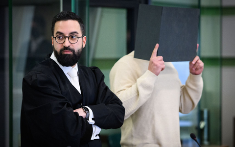 Student Lahav Shapira äußert sich nach dem Prozess gegen einen Ex-Kommilitonen.  - Foto: Bernd von Jutrczenka/dpa