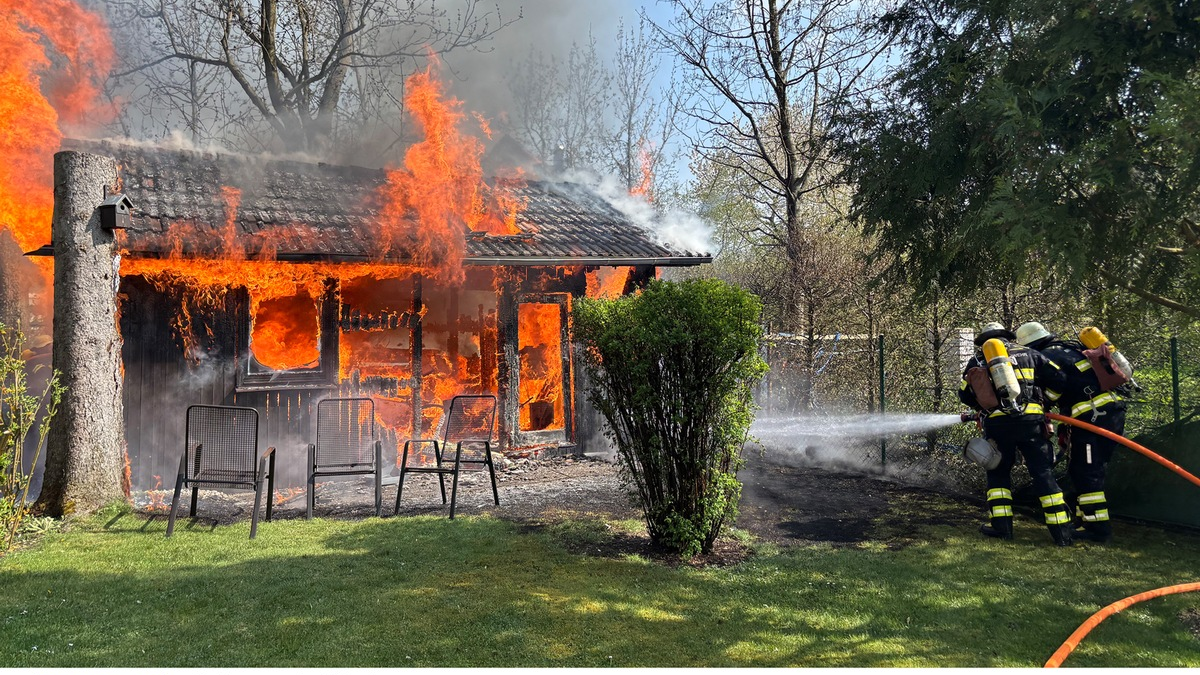 FW-M: Gartenhütte brennt nieder (Feldmoching) - Foto: presseportal.de