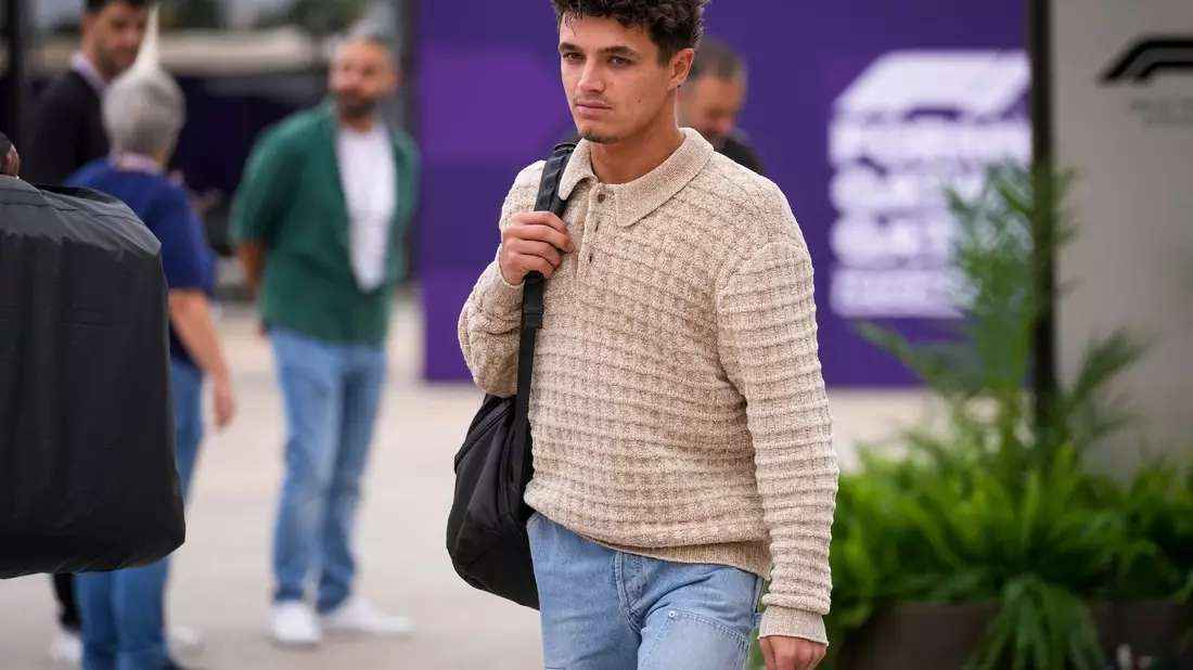 Lando Norris wirkt oft sehr nachdenklich. - Bild: Darko Bandic/AP/dpa