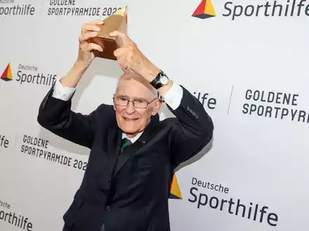 Ein Leben für den Sport: Hans Wilhelm Gäb. - Foto: Gerald Matzka/dpa