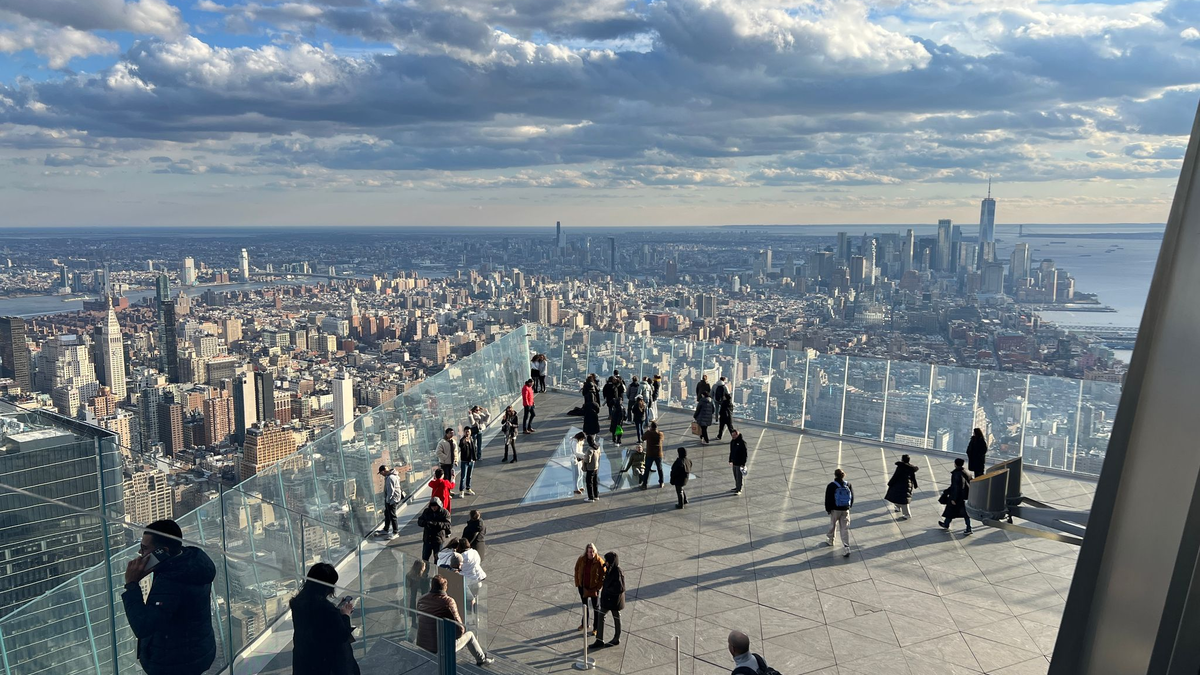Immer weniger Deutsche zieht es in die USA (Archivbild) - Foto: Benno Schwinghammer/dpa