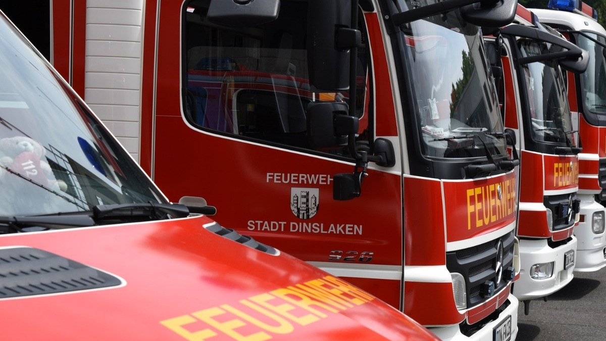 FW Dinslaken: Gemeldeter Brand auf der Talstraße - Foto: presseportal.de