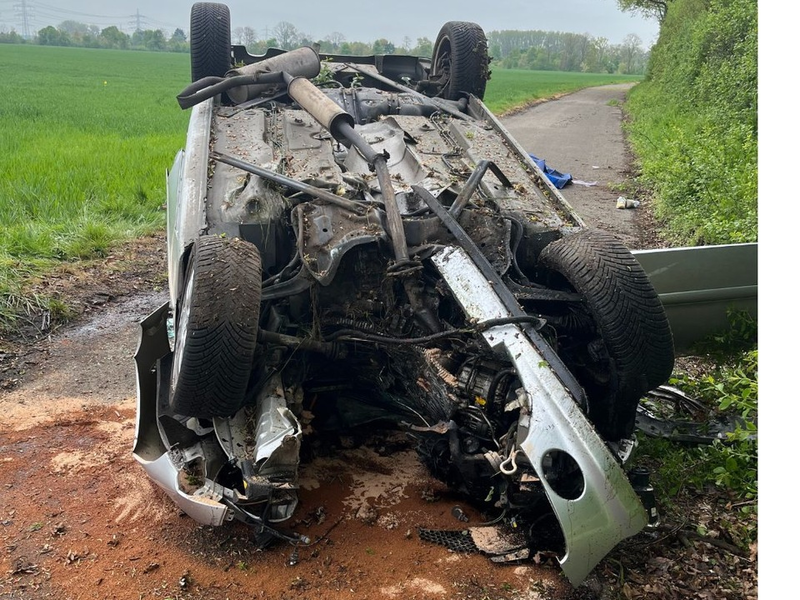 FW Frechen: Alleinunfall mit Todesfolge - Foto: presseportal.de