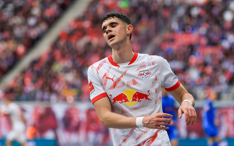 Spielmacher Xavi Simons fehlte Leipzig nach fünf gelben Karten. - Foto: Jan Woitas/dpa