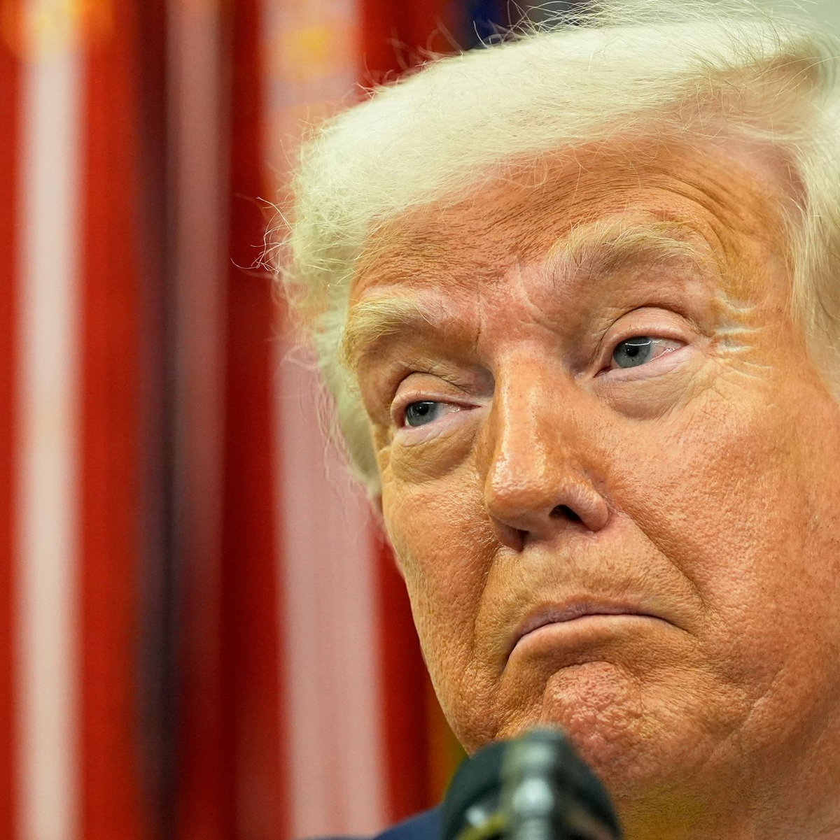 Trump will Bewegung in Friedensbemühungen sehen. (Archivbild) - Foto: Alex Brandon/AP/dpa