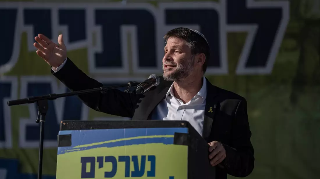 Der israelische Finanzminister Bezalel Smotrich hat sich auf einer Siedlerkonferenz im Westjordanland zur Zukunft des Gazastreifens geäußert. (Archivbild) - Bild: Ilia Yefimovich/dpa
