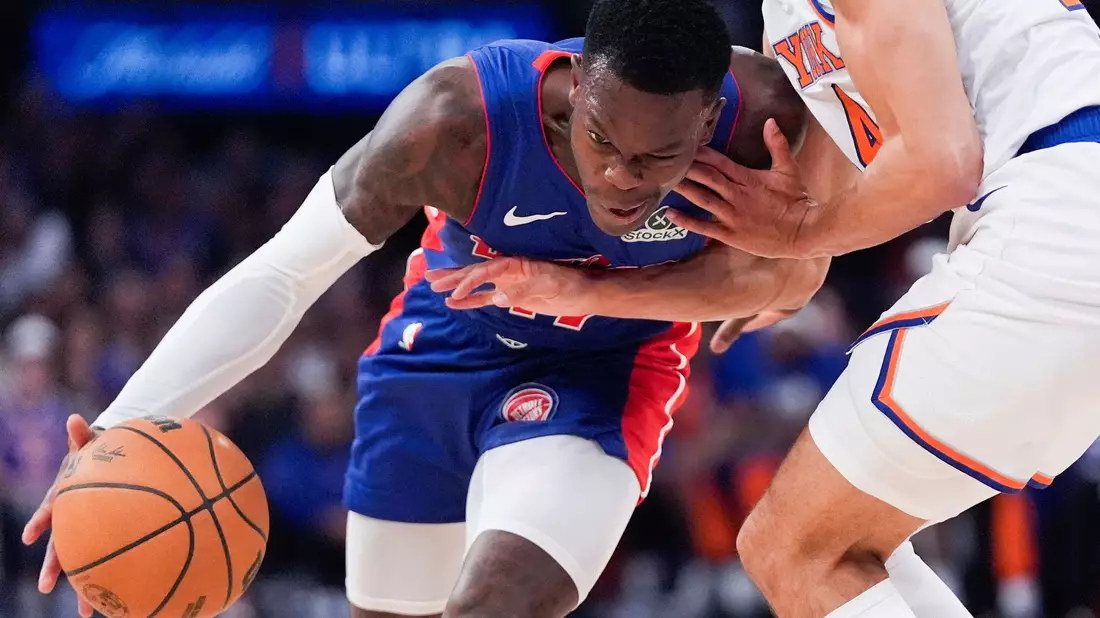 Dennis Schröder verliert mit Detroit zum Playoff-Start in New York. - Bild: Julia Demaree Nikhinson/AP/dpa