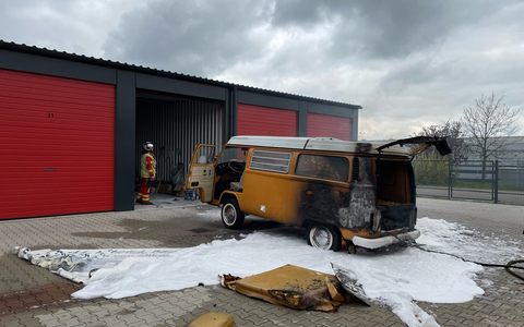 LPI-EF: Liebhaberstück geht in Flammen auf - Foto: presseportal.de