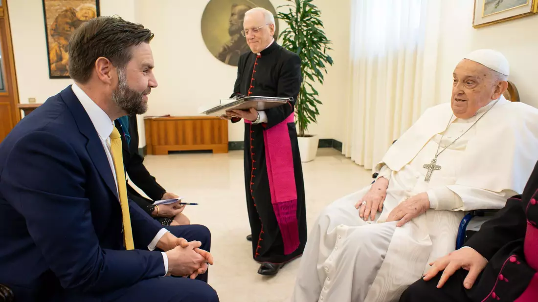 Am Sonntag empfing Franziskus in seiner Residenz im Vatikan den katholischen US-Vizepräsidenten JD Vance. - Bild: Vatican Media/Vatican Media/AP/dpa