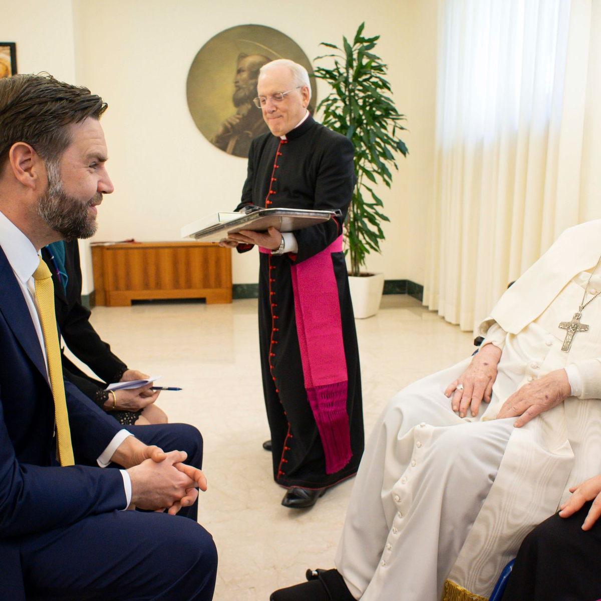 Unmittelbar vor dem Segen empfing der Papst US-Vizepräsident JD Vance. - Foto: Vatican Media/Vatican Media/AP/dpa