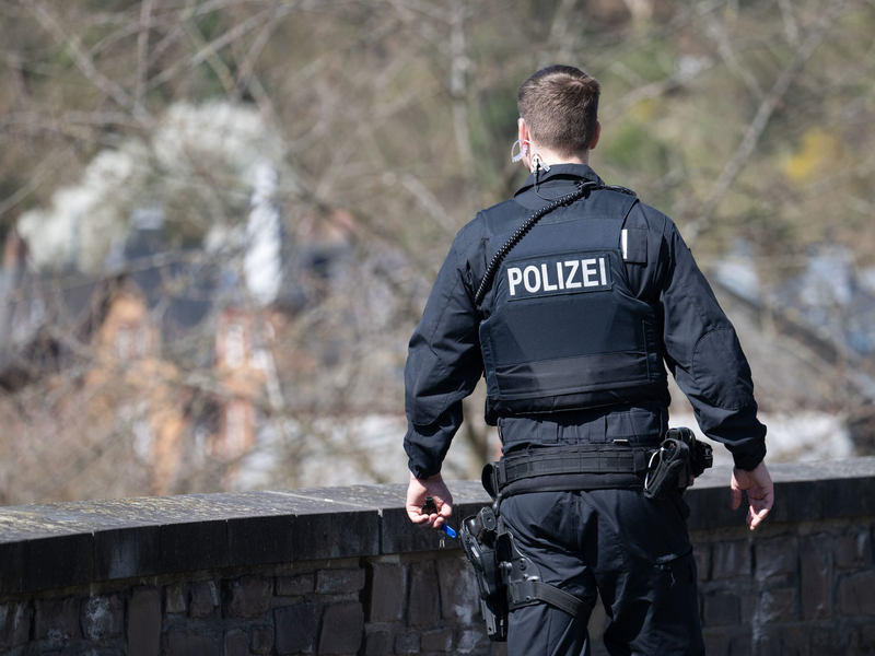 Wochenlang hatten zahlreiche Einsatzkräfte in Weilburg und Umgebung nach dem vermissten sechsjährigen Jungen gesucht.  (Archivbild) - Foto: Boris Roessler/dpa