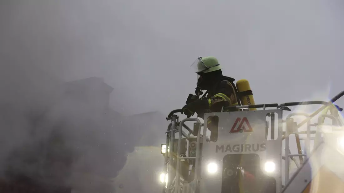 FW-E: Großbrand auf Schrottplatz - Bild: presseportal.de
