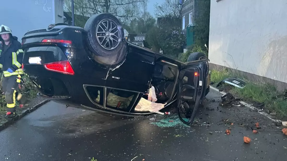 POL-GM: Betrunken mit Auto überschlagen - Bild: presseportal.de