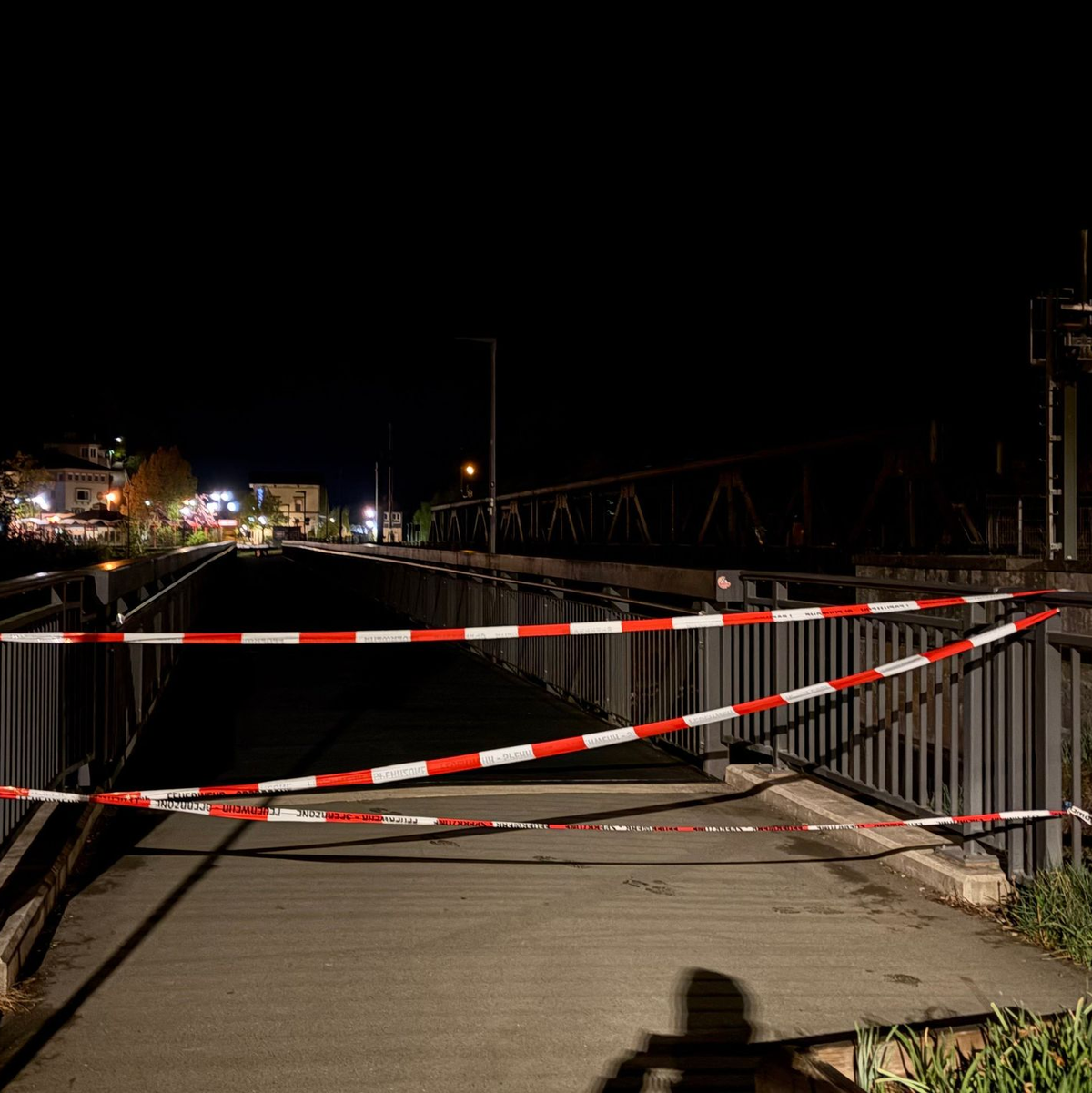 Die Suche nach dem kleinen Pawlos wird eingestellt. Das Kind wurde tot gefunden.  - Foto: Pascal Höfig/NEWS5/dpa