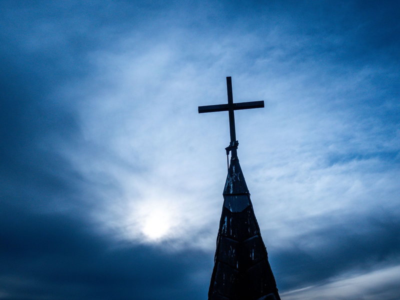Während die Zahl der Katholiken weltweit ansteigt, geht sie in Deutschland zurück. (Symbolbild) - Foto: Jens Büttner/dpa