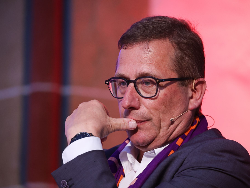 Der renommierte Kirchenrechtler Thomas Schüller erwartet nach dem Tod von Papst Franziskus ein schwieriges Konklave. (Archivbild) - Foto: Jan Woitas/dpa