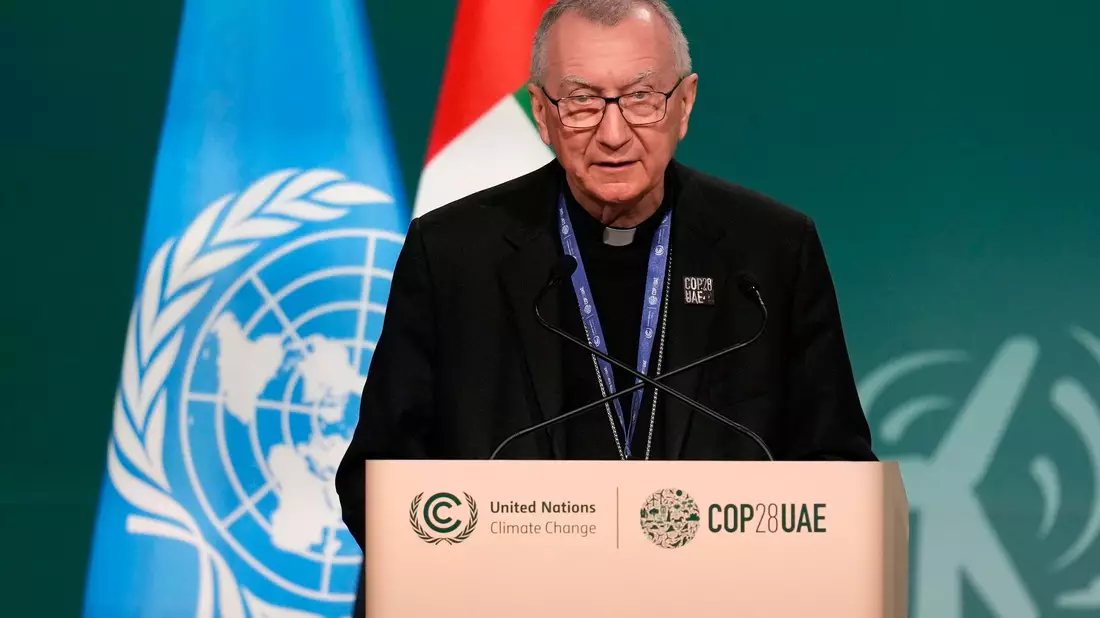 Kardinalstaatssekretär Pietro Parolin gilt als einer der aussichtsreichen Kandidaten. (Archivbild) - Bild: Rafiq Maqbool/AP/dpa