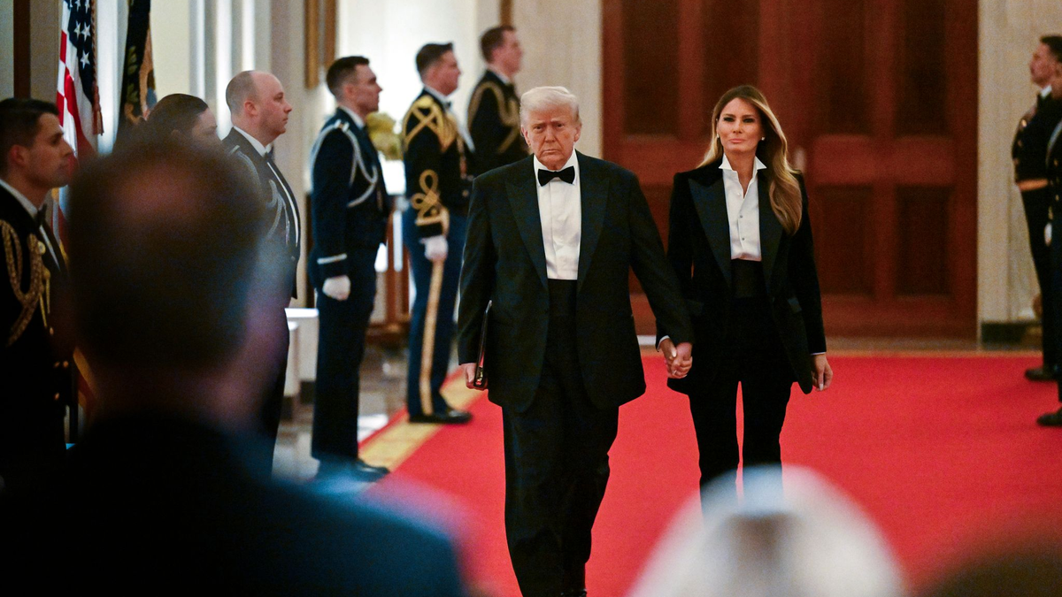 US-Präsident Trump und seine Ehefrau Melania reisen zur Bestattung des Papstes.  - Foto: Uncredited/Pool/dpa