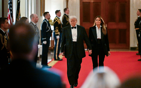 US-Präsident Trump und seine Ehefrau Melania reisen zur Bestattung des Papstes.  - Foto: Uncredited/Pool/dpa