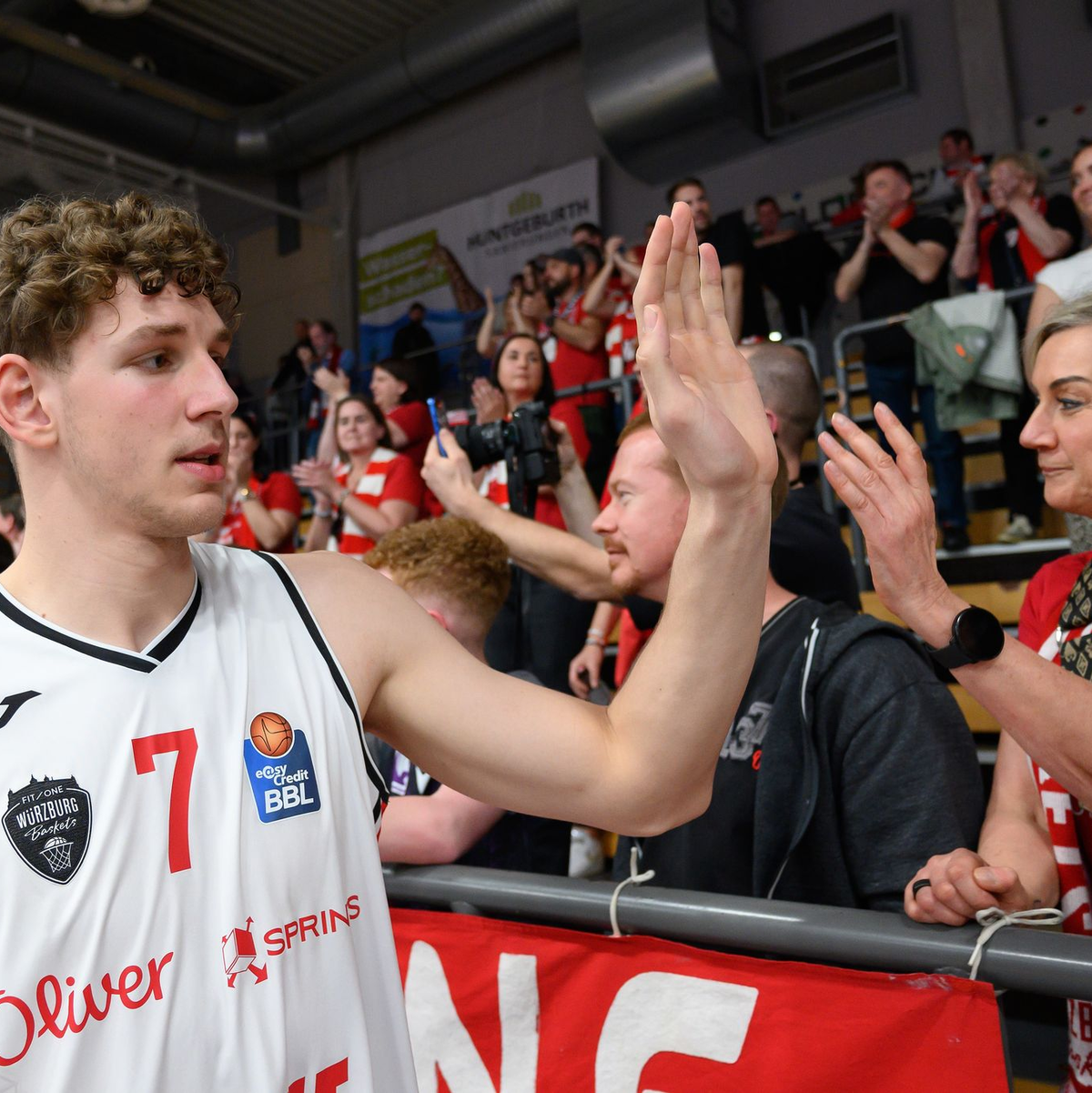 Steinbach wird als nächster Nowitzki gehandelt. - Foto: Swen Pförtner/dpa