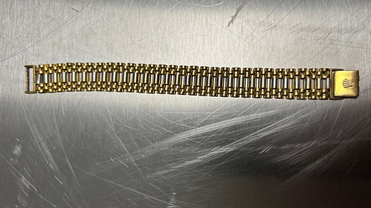 HZA-SB: Saarbrücker ZOLL verhindert Goldschmuggel; Reisende hatte Goldschmuck im Wert von fast 12.700 Euro nicht beim Zoll angemeldet - Foto: presseportal.de