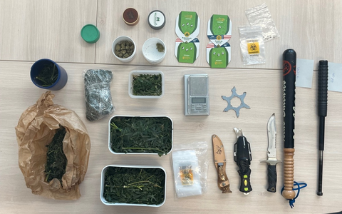 POL-D: Wersten - Polizeieinsatz wegen Streitigkeiten - Drogen und Waffen gefunden - Ermittlungsverfahren eingeleitet - Fotos - Foto: presseportal.de