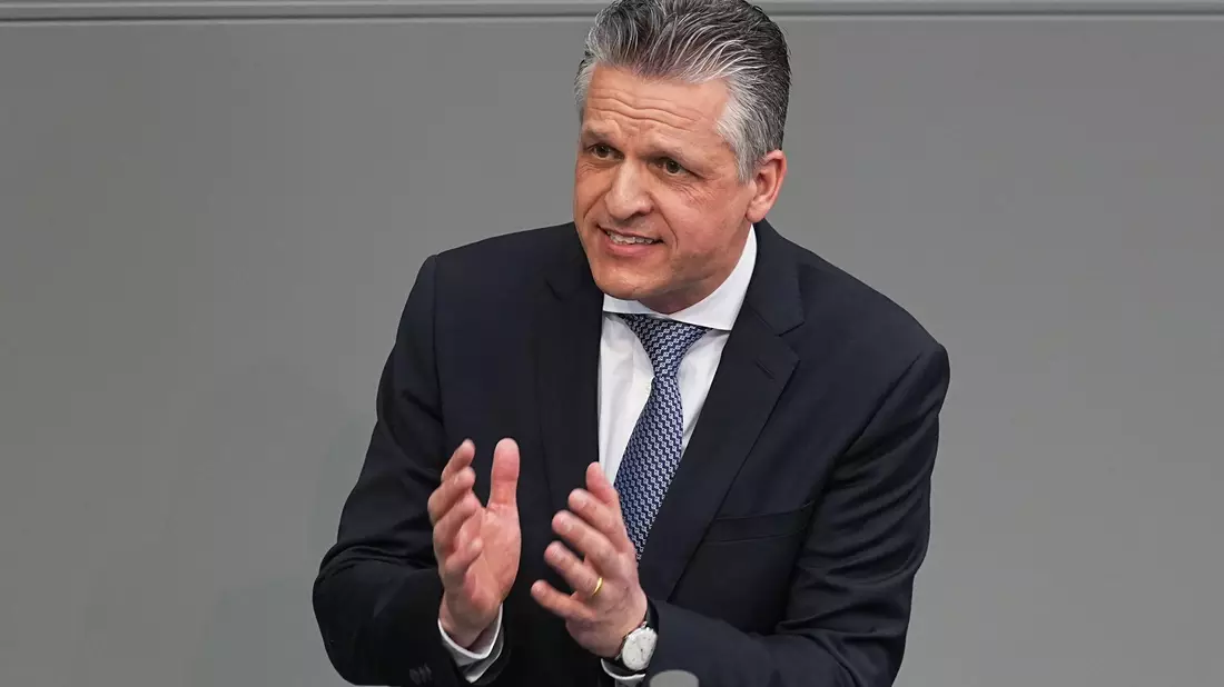 Frei betont, dass es nicht um eine politische Einordnung der AfD als Partei gehe (Archivbild). - Bild: Michael Kappeler/dpa