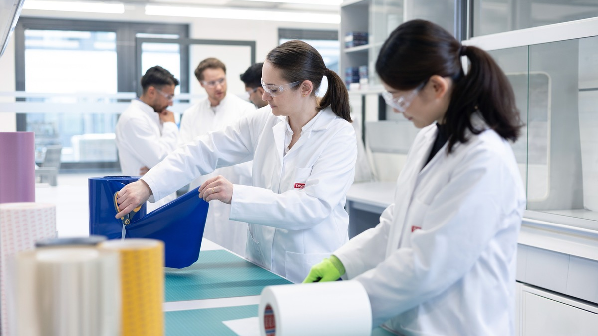 Klimaneutrale Zukunft im Fokus: We Do tesa Nachhaltigkeitsbericht 2024 zeigt beeindruckende Fortschritte - Foto: presseportal.de