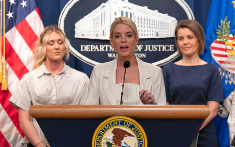 Bondi geht gegen antichristliche Tendenzen vor. (Archivbild) - Foto: Jose Luis Magana/FR159526 AP/AP/dpa Bondi geht gegen antichristliche Tendenzen vor. (Archivbild) - Foto: Jose Luis Magana/FR159526 AP/AP/dpa