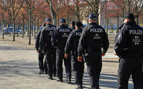 Polizisten (Archiv) - Foto: über dts Nachrichtenagentur