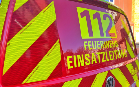 FW Konstanz: Indienststellung des neuen Einsatzleitwagens 1 der Feuerwehr Konstanz - Eine Weiterentwicklung für die Einsatzführung - Foto: presseportal.de