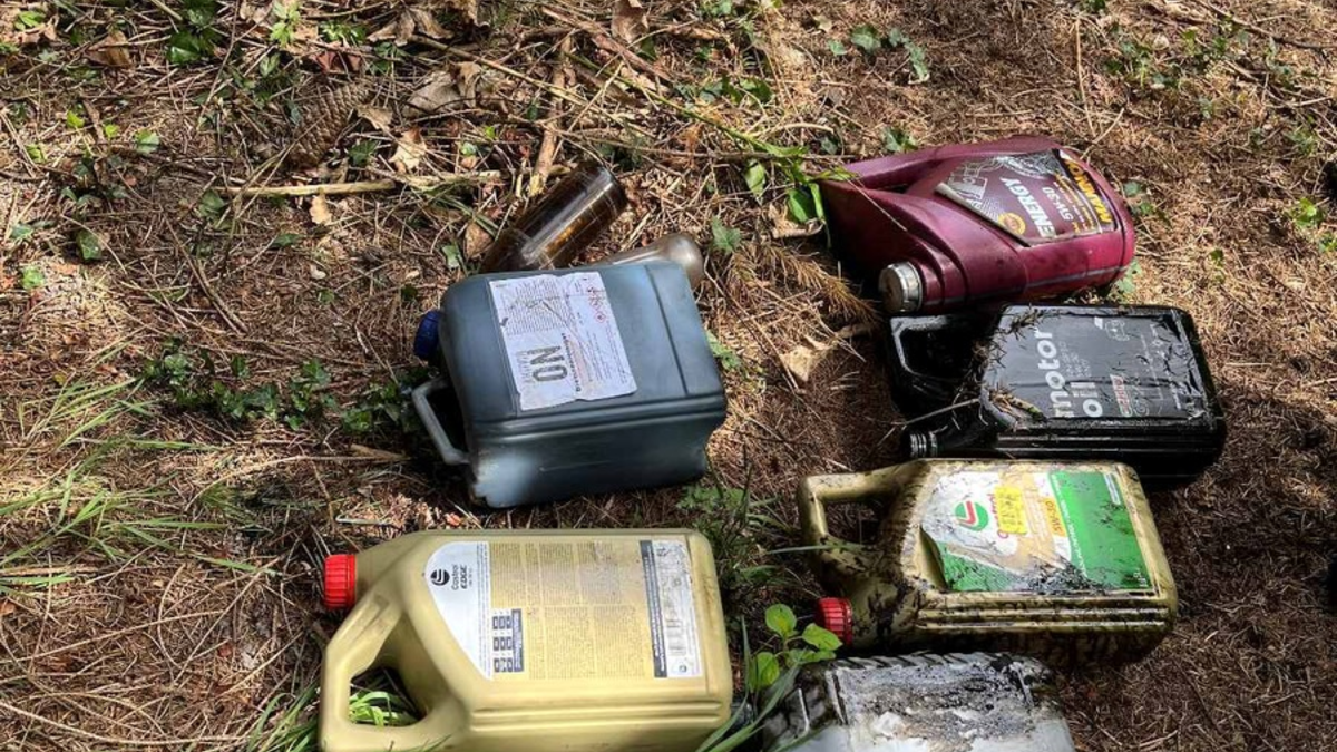 POL-OG: Forbach, Langenbrand - Altöl illegal entsorgt, Hinweise erbeten - Foto: presseportal.de