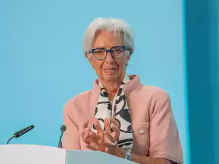 EZB-Präsidentin Christine Lagarde sieht die Weltordnung in ihren Grundfesten erschüttert (Archivbild) - Foto: Andreas Arnold/dpa