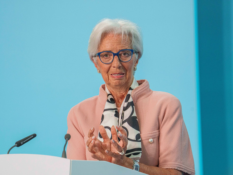 Unterstützt den US-Notenbankchef gegen Trumps Attacken: EZB-Präsidentin Christine Lagarde. (Archivbild) - Foto: Andreas Arnold/dpa