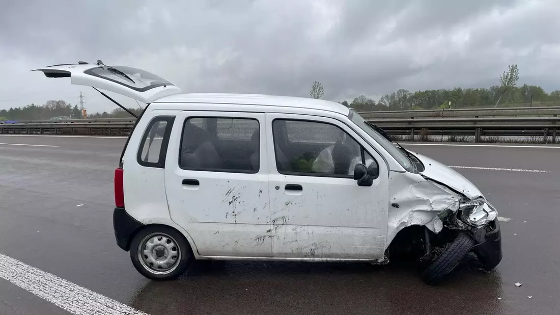 POL-PASTKL: Vollsperrung nach Verkehrsunfall - Bild: presseportal.de