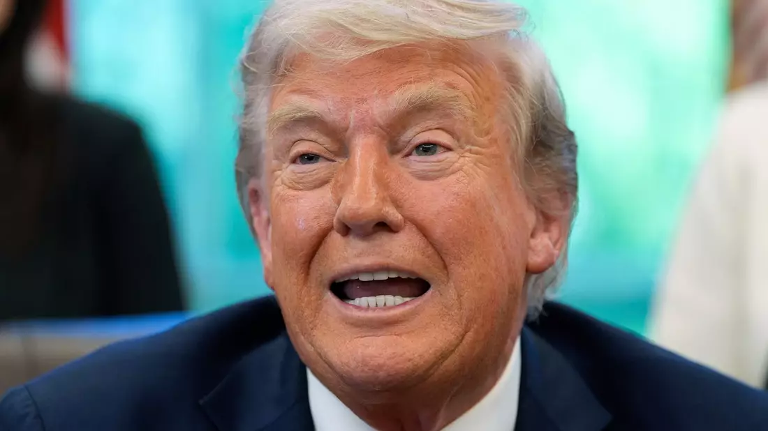 Trump will in den nächsten zwei bis drei Wochen Zölle festsetzen.  - Bild: Alex Brandon/AP/dpa