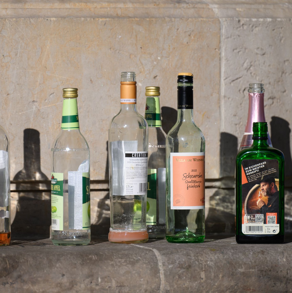 Höhere Verbrauchsteuern auf Alkohol könnten nach Schätzungen Milliardensummen in die Staatskasse spülen. (Symbolbild)  - Foto: Robert Michael/dpa