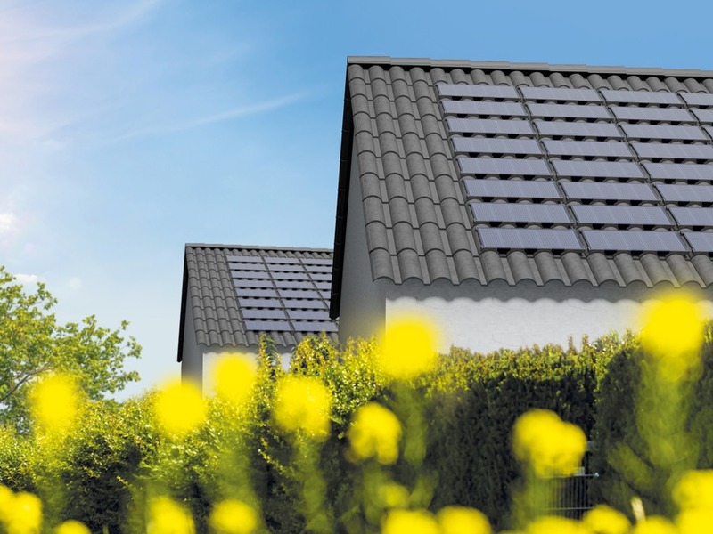 Roofeco Solar®: Das revolutionäre In-Dachsolarsystem für nachhaltige und kostengünstige Bedachungen, Made in Germany - Foto: presseportal.de