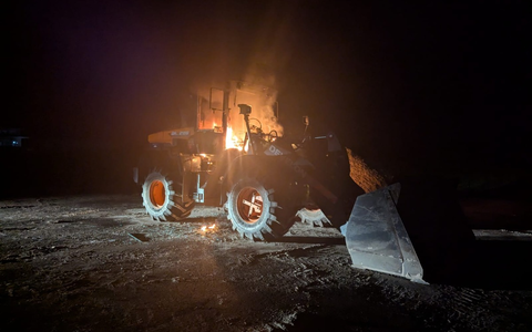 POL-WHV: Brand eines Radladers in Varel - Foto: presseportal.de