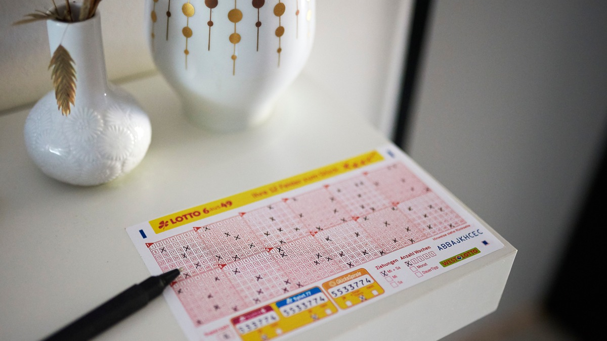 Ostertipp bringt Millionengewinn nach Köln / Gewinnklasse 2 bei LOTTO 6aus49 getroffen - Foto: presseportal.de
