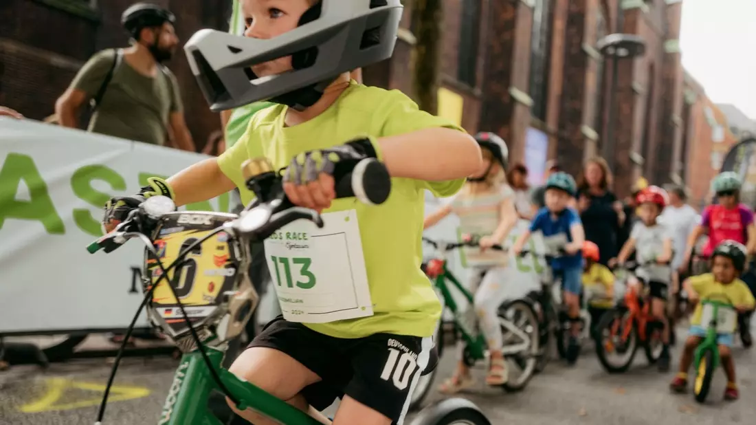 Fahrradbegeisterung weitergeben, Bewegung fördern: Bikeleasing-Service engagiert sich im Breitensport - Bild: presseportal.de