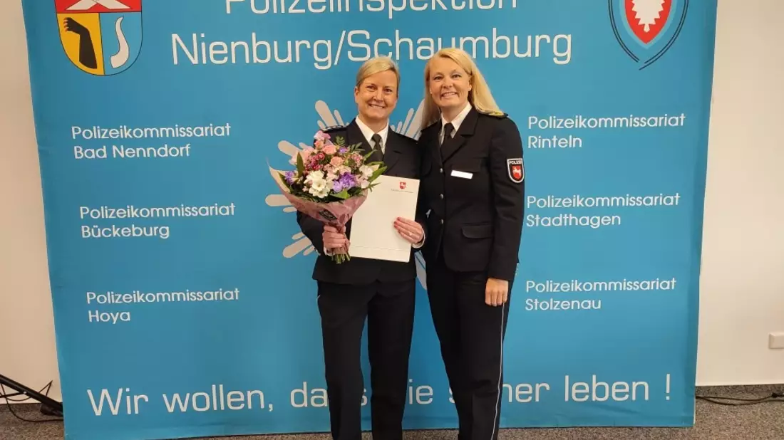 POL-GOE: Polizeikommissariat Stadthagen unter neuer Leitung: Erste Kriminalhauptkommissarin Nadine Steuer offiziell ins neue Amt eingeführt - Bild: presseportal.de