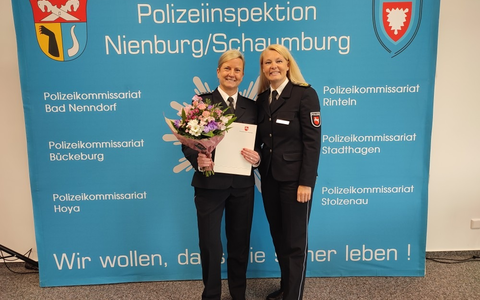 POL-GOE: Polizeikommissariat Stadthagen unter neuer Leitung: Erste Kriminalhauptkommissarin Nadine Steuer offiziell ins neue Amt eingeführt - Foto: presseportal.de